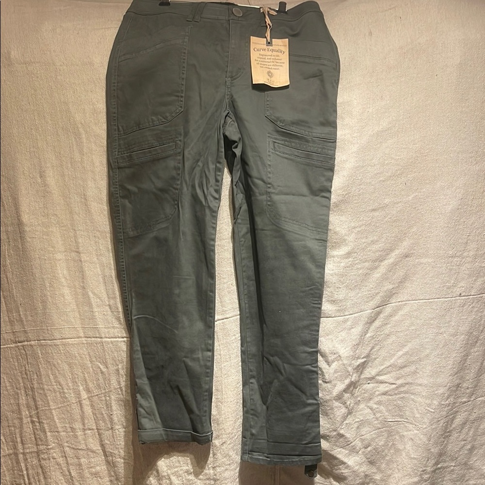 Men's Gray Cargo Pants - Picture 1 of 4